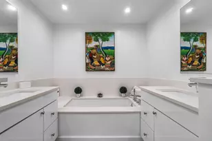 2320 Las Casitas Dr, Wellington, FL 33414 - Photo 15