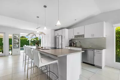 2320 Las Casitas Drive, Wellington, FL 33414 - Photo 3