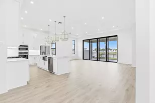 13921 Vivant Dr, Palm Beach Gardens, FL 33412 - Photo 5