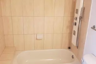 1750 N Bayshore Dr, Miami, FL 33132 - Photo 7