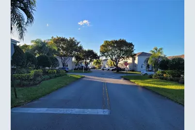 4723 SW 14th Street, Deerfield Beach, FL 33442 - Photo 23