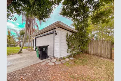 1898 SW Lofgren Avenue, Port Saint Lucie, FL 34953 - Photo 7