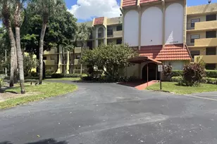 23345 Carolwood Ln, Boca Raton, FL 33428 - Photo 9
