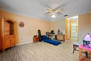 10805 NW 40th St, Coral Springs, FL 33065 - Photo 15
