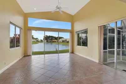 11922 Fountainside Circle, Boynton Beach, FL 33437 - Photo 13