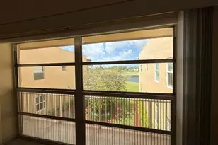 465 Flanders J, Delray Beach, FL 33484 - Photo 5