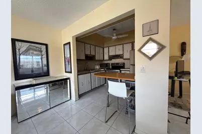 465 Flanders J, Delray Beach, FL 33484 - Photo 7