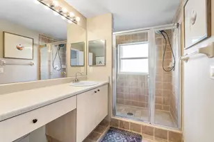 6102 Seminole Gardens Cir, Riviera Beach, FL 33418 - Photo 9