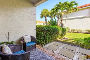 6102 Seminole Gardens Cir, Riviera Beach, FL 33418 - Photo 13