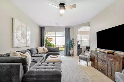 6102 Seminole Gardens Circle, Riviera Beach, FL 33418 - Photo 5