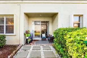 6102 Seminole Gardens Cir, Riviera Beach, FL 33418 - Photo 15