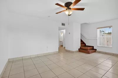 7599 NW 73rd Terrace, Tamarac, FL 33321 - Photo 5