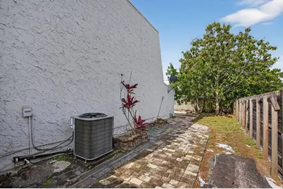 7599 NW 73rd Terrace, Tamarac, FL 33321 - Photo 31