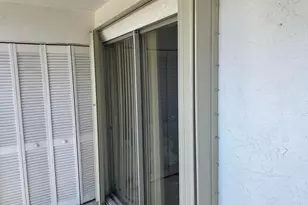 700 Village Green Ct, Palm Springs, FL 33461 - Photo 25