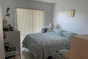 700 Village Green Ct, Palm Springs, FL 33461 - Photo 15