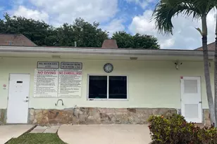 700 Village Green Ct, Palm Springs, FL 33461 - Photo 47