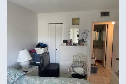 700 Village Green Court #101, Palm Springs, FL 33461 - Photo 17