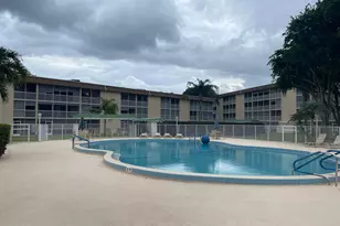 700 Village Green Ct, Palm Springs, FL 33461 - Photo 31