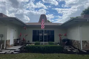 700 Village Green Ct, Palm Springs, FL 33461 - Photo 45