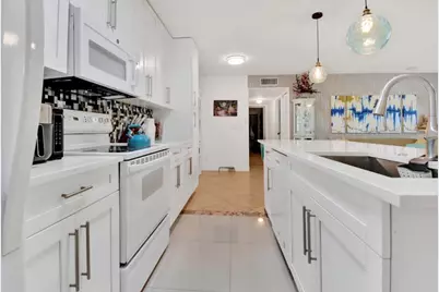 1232 Club Drive W #D, Delray Beach, FL 33445 - Photo 15