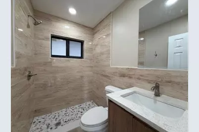 53 NE 16th Place #2b, Fort Lauderdale, FL 33305 - Photo 3