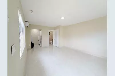 53 NE 16th Place #2b, Fort Lauderdale, FL 33305 - Photo 7