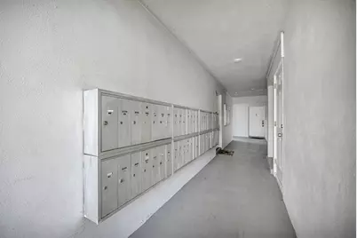 400 SE 10th Street #303, Deerfield Beach, FL 33441 - Photo 23