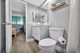 400 SE 10th St, Deerfield Beach, FL 33441 - Photo 15