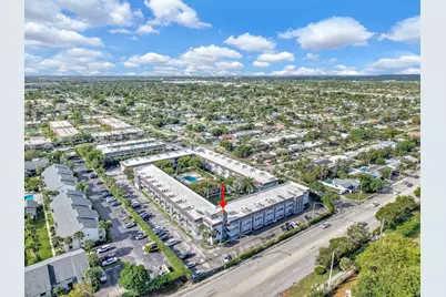 400 SE 10th Street #303, Deerfield Beach, FL 33441 - Photo 27