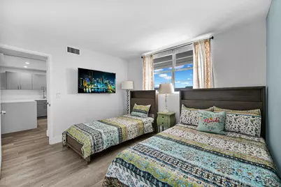 400 SE 10th Street #303, Deerfield Beach, FL 33441 - Photo 17