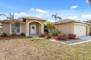 400 SW Ridgecrest Dr, Port Saint Lucie, FL 34953 - Photo 5