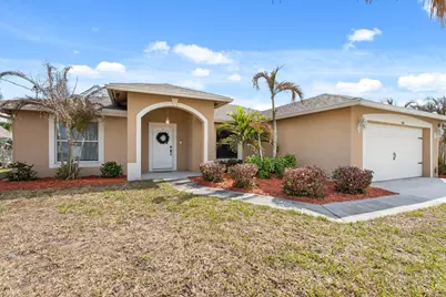 400 SW Ridgecrest Drive, Port Saint Lucie, FL 34953 - Photo 3