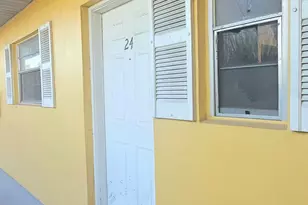 1505 Crescent Cir, West Palm Beach, FL 33403 - Photo 1