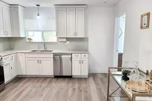 246 NE 14th St, Delray Beach, FL 33444 - Photo 13