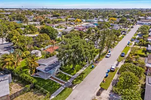 1439 W Broome St, Lantana, FL 33462 - Photo 35