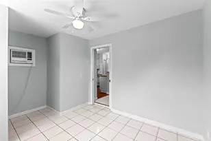 1439 W Broome St, Lantana, FL 33462 - Photo 13