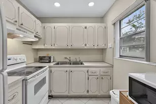 52 Norwich, West Palm Beach, FL 33417 - Photo 9