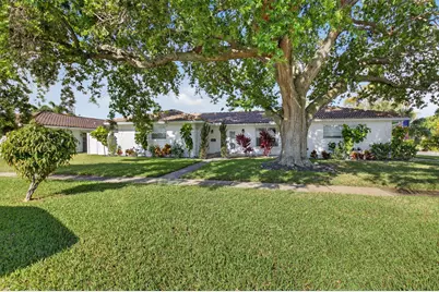 1010 SW 2nd Street, Boca Raton, FL 33486 - Photo 1