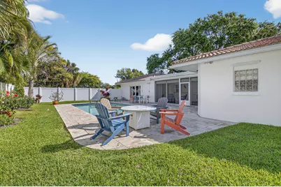 1010 SW 2nd Street, Boca Raton, FL 33486 - Photo 21