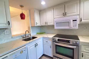 7680 NW 18th St, Margate, FL 33063 - Photo 11