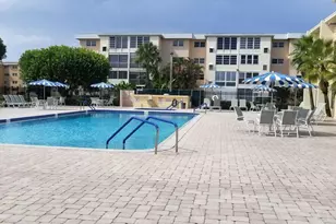 300 NE 26th Ave NE, Boynton Beach, FL 33435 - Photo 11