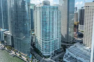 300 S Biscayne Blvd, Miami, FL 33131 - Photo 35