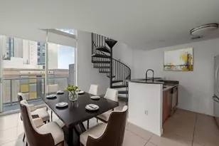 300 S Biscayne Blvd, Miami, FL 33131 - Photo 3