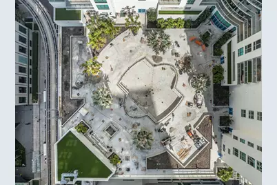 300 S Biscayne Boulevard #L-832, Miami, FL 33131 - Photo 43