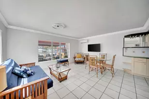 2724 NE 14th St, Fort Lauderdale, FL 33304 - Photo 3