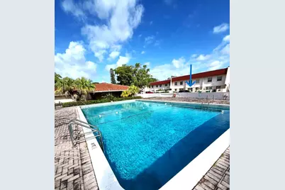 4092 Inverrary Drive #Unit B12, Lauderhill, FL 33319 - Photo 1