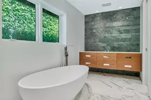 264 Sandpiper Dr, Palm Beach, FL 33480 - Photo 17