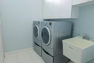 668 SW Lake Charles Cir, Port Saint Lucie, FL 34986 - Photo 19