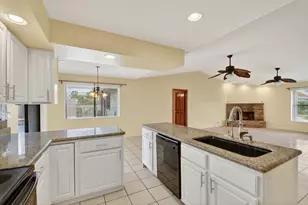 1074 Northumberland Ct, Wellington, FL 33414 - Photo 19