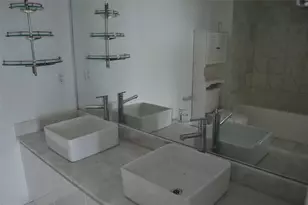 601 NE 36th St, Miami, FL 33137 - Photo 9